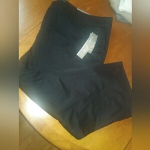JM Collection Black -No Gap Waistband Capri Pants- 22W